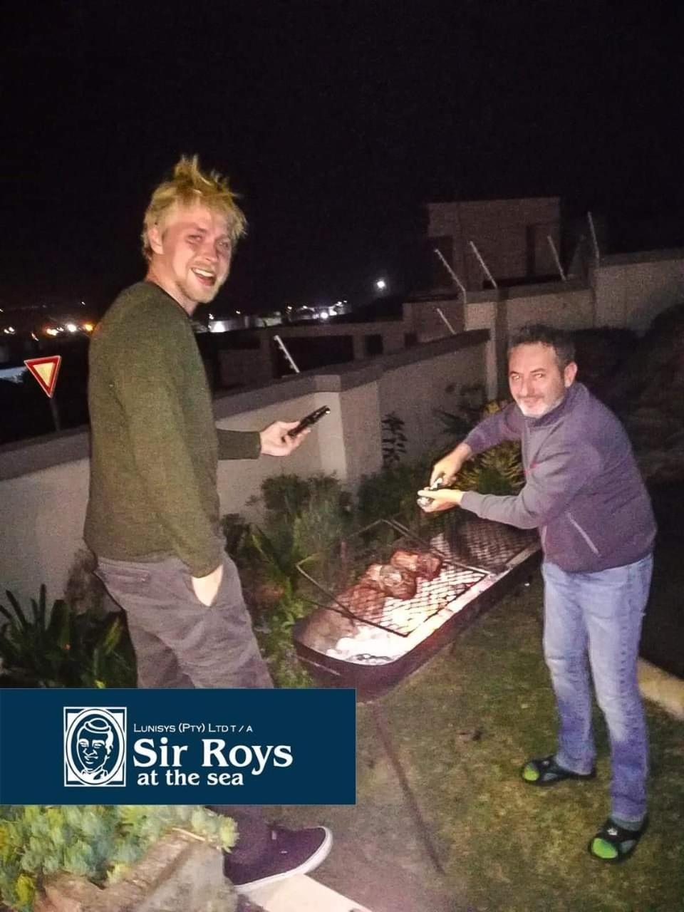 مبيت وإفطار بورت اليزابيث Sir Roys At The Sea المظهر الخارجي الصورة